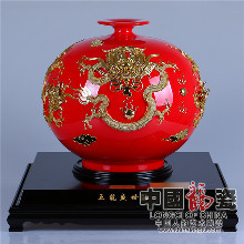 中国龙瓷·集瑞相映：匠心独运的陶瓷艺术珍品